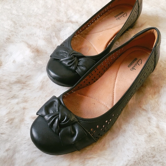 clarks collection women's propose band flats